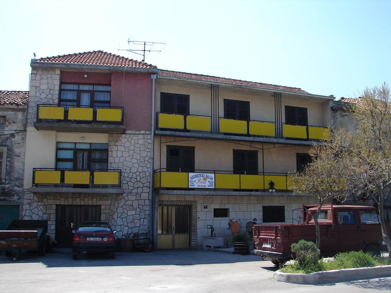 Apartments Ive - With Sea View Tisno Exteriör bild